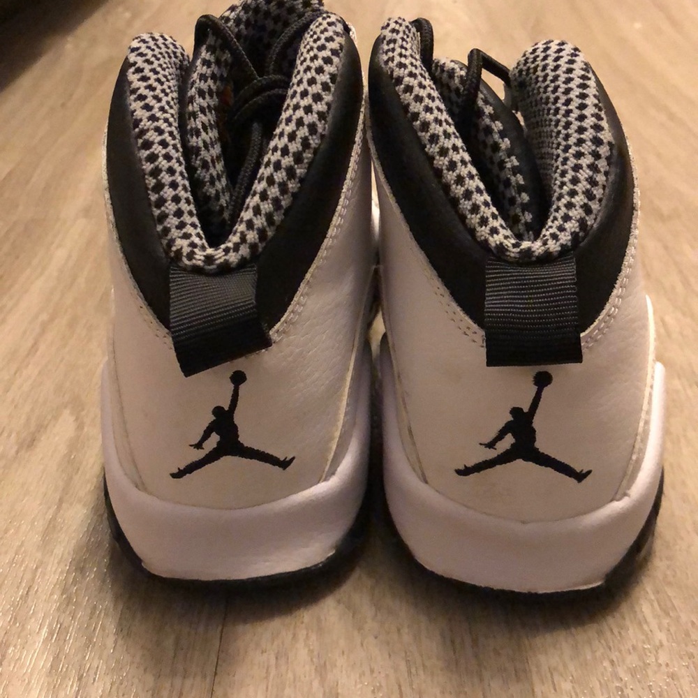 Retro 10 Jordan - Picture 5 of 5
